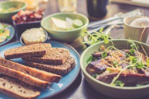 バリ島でのバビグリン食体験を記録するにはどうすればいい？